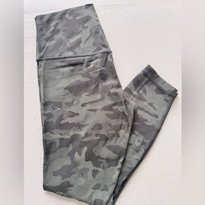 Lululemon Align camo, full length tights 28”